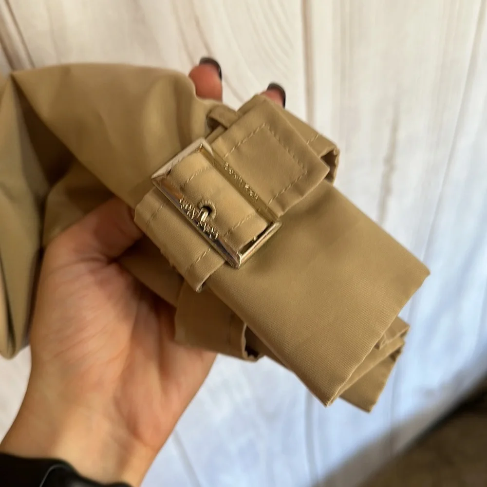 Calvin Klein Belted Trench Coat with Hood | Size medium | Tan color - Picture 5 of 17